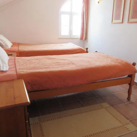 فيلة Casa Alto Perogil